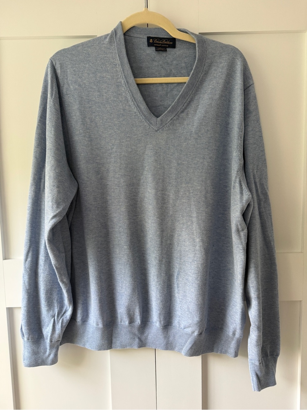Brooks Brothers Men's Light Blue V-Neck Sweater